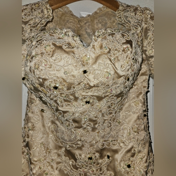 Gold sequence - Picture 2 of 6